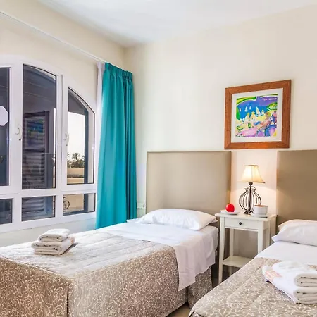 Bella Vista By * Коральео