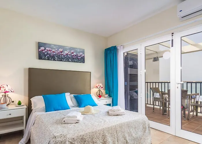 Bella Vista By コラレホ